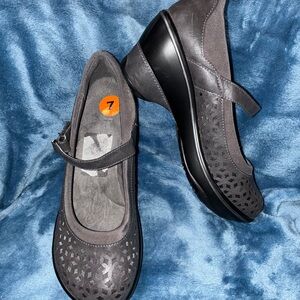 Women's Jambu Gray Mary Jane Shoes